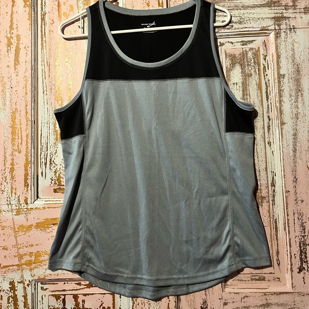exertek woman’s Gray and Black Athletic Tank Top size large